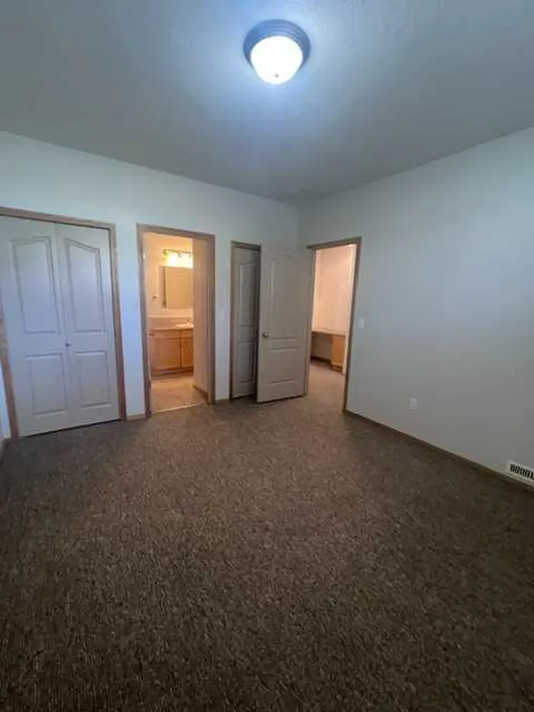 4813 49 Street W Olds AB T4H 1E3