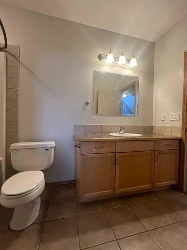 4813 49 Street W Olds AB T4H 1E3