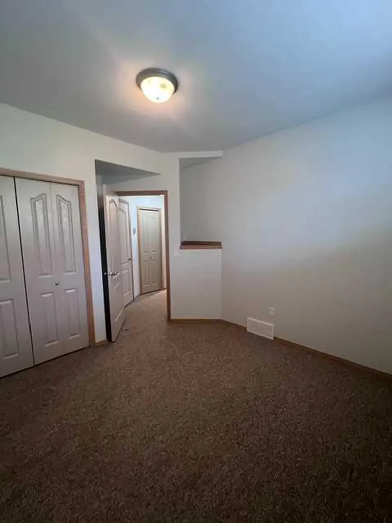 4813 49 Street W Olds AB T4H 1E3