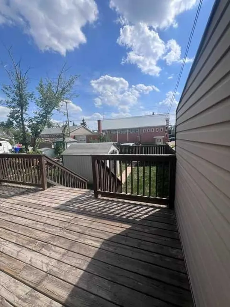 4813 49 Street W Olds AB T4H 1E3