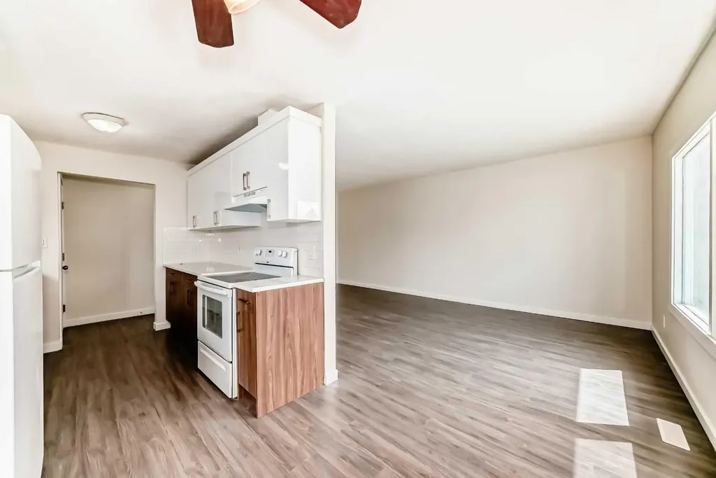 2918 Doverville Crescent SE Calgary AB T2B 1T9