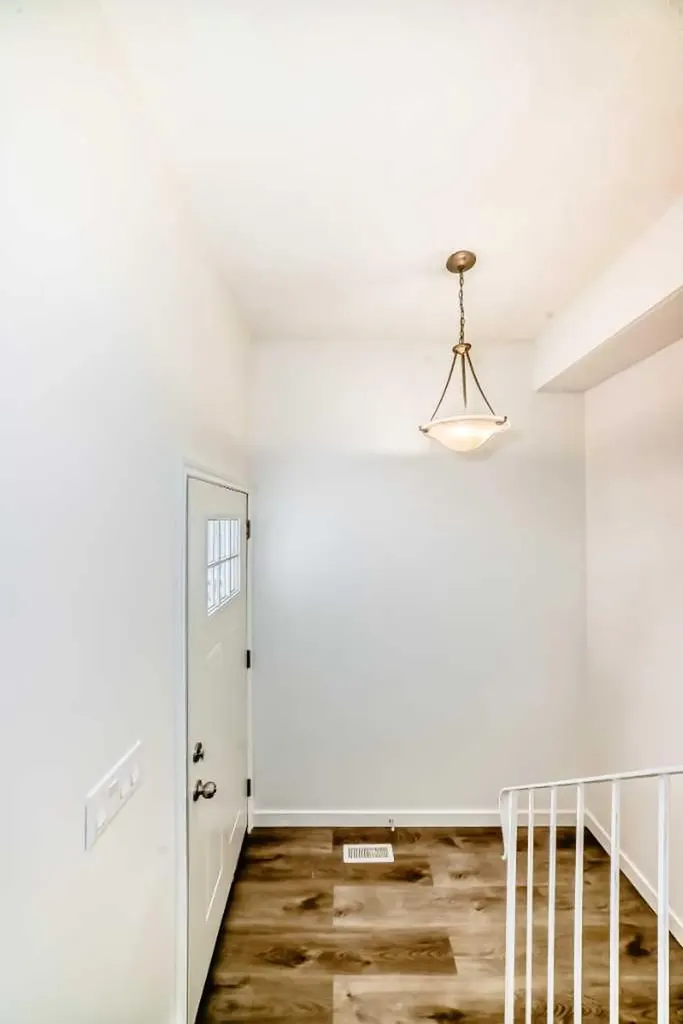 2918 Doverville Crescent SE Calgary AB T2B 1T9