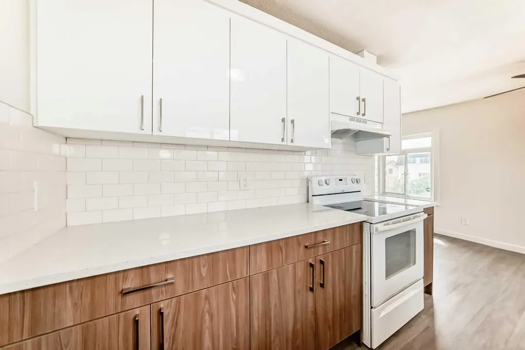 2918 Doverville Crescent SE Calgary AB T2B 1T9