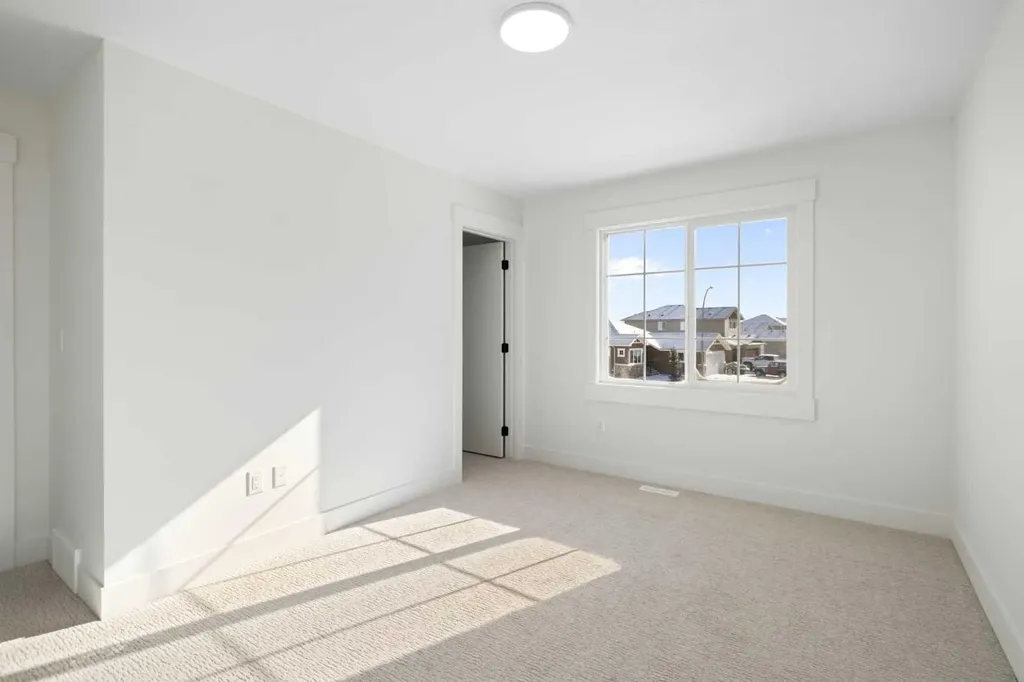 65 Lakes Estates Circle Strathmore AB T1P0B6