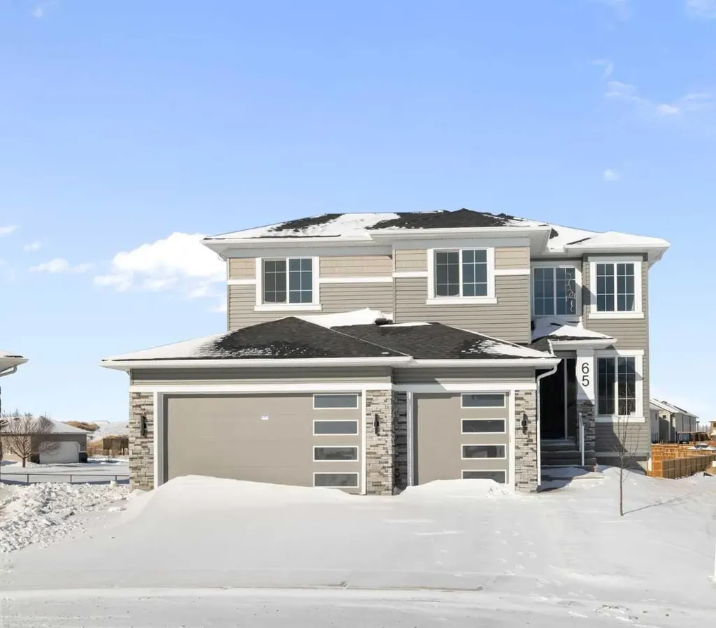65 Lakes Estates Circle Strathmore AB T1P0B6