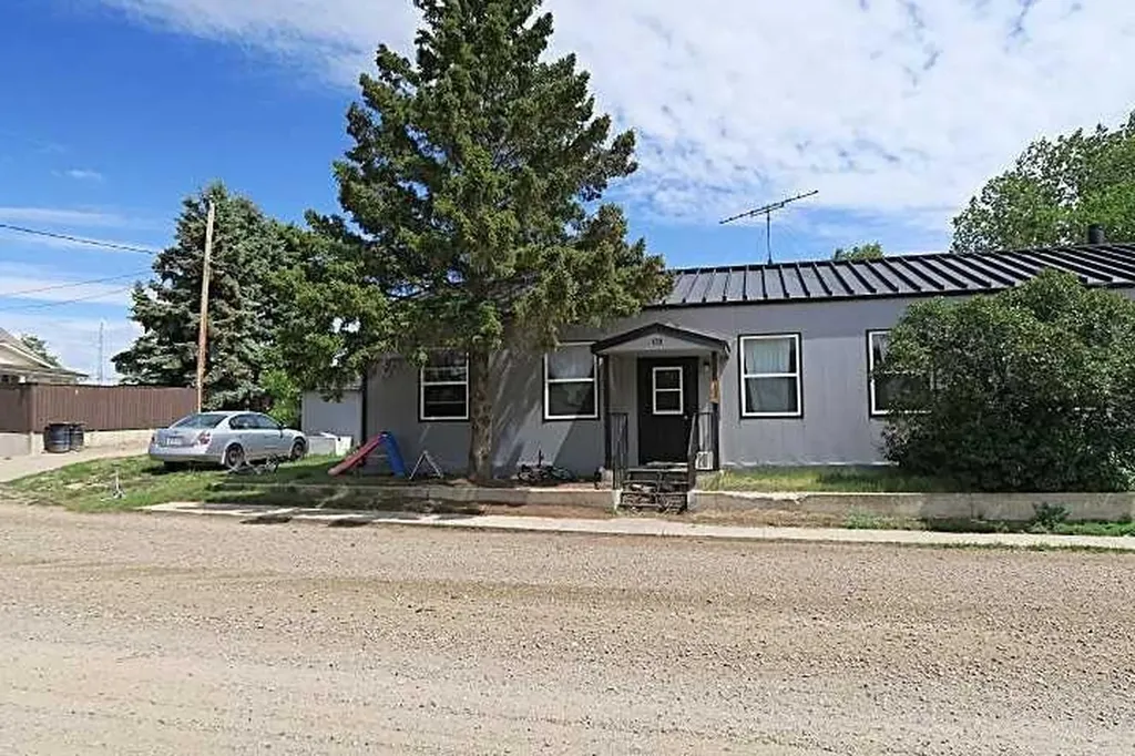 139 1 Street S Lomond AB T0L 1G0