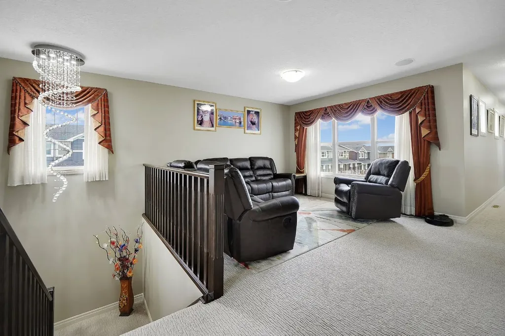 25 Redstone Path NE Calgary AB T3N 0K2