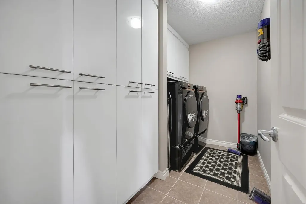 25 Redstone Path NE Calgary AB T3N 0K2