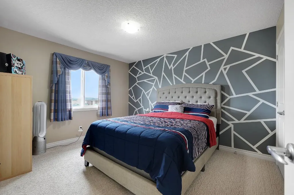 25 Redstone Path NE Calgary AB T3N 0K2