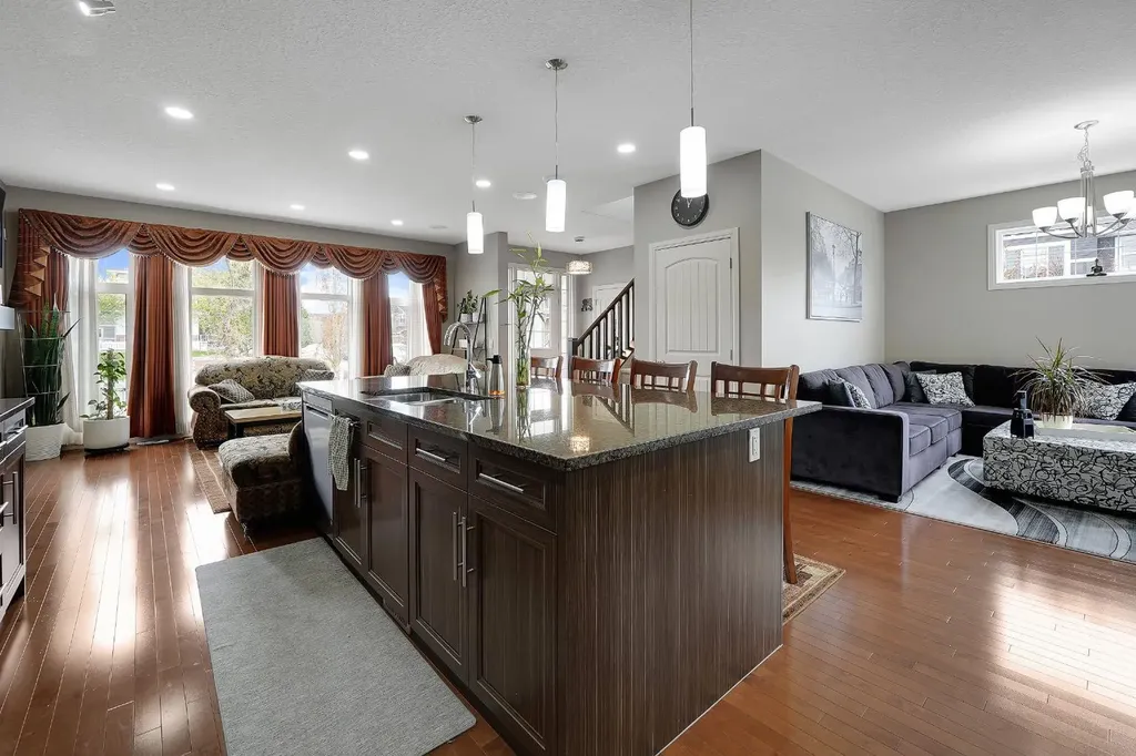 25 Redstone Path NE Calgary AB T3N 0K2