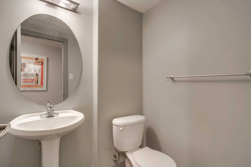 355 5 Avenue NE Calgary AB T2E 0K9