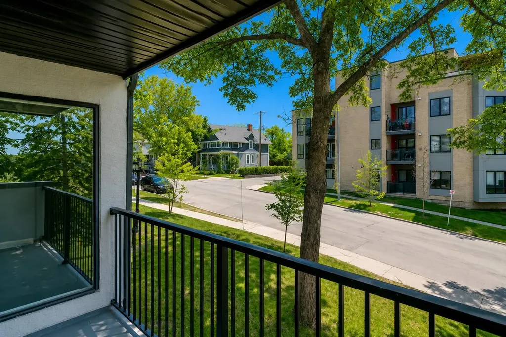 355 5 Avenue NE Calgary AB T2E 0K9