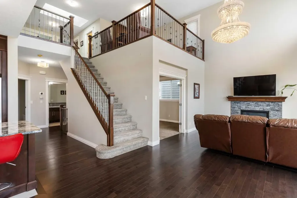 148 Marquis View SE Calgary AB T3M 2H4
