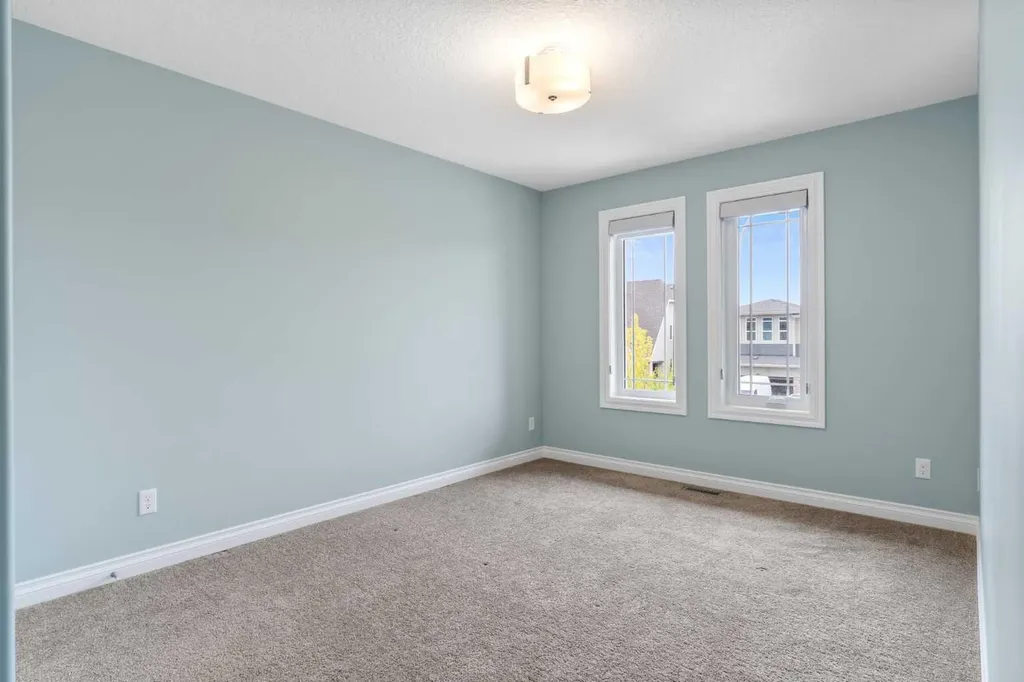 148 Marquis View SE Calgary AB T3M 2H4