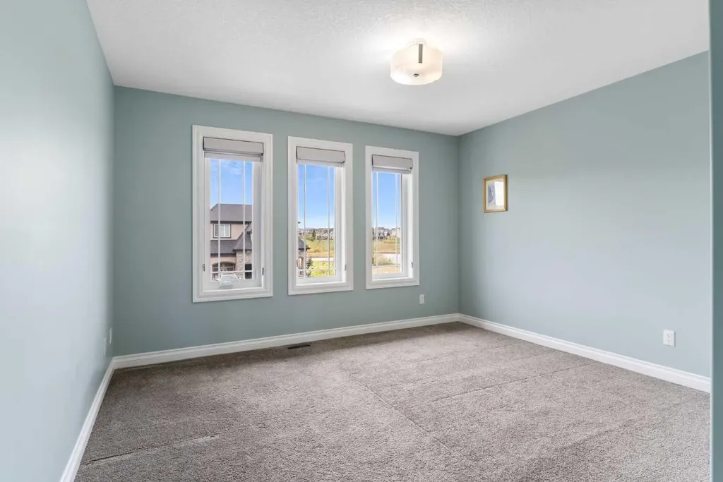 148 Marquis View SE Calgary AB T3M 2H4