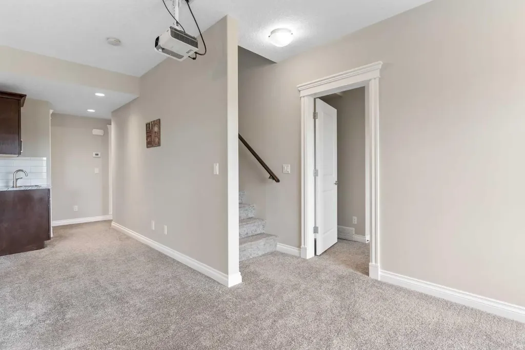 148 Marquis View SE Calgary AB T3M 2H4