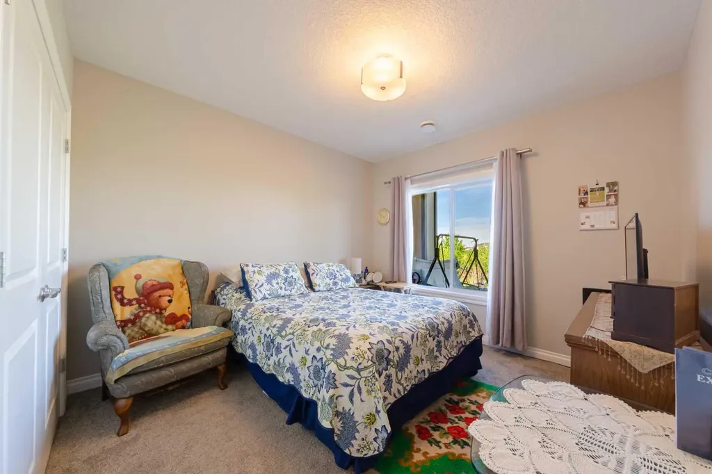 148 Marquis View SE Calgary AB T3M 2H4