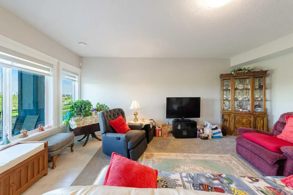 148 Marquis View SE Calgary AB T3M 2H4