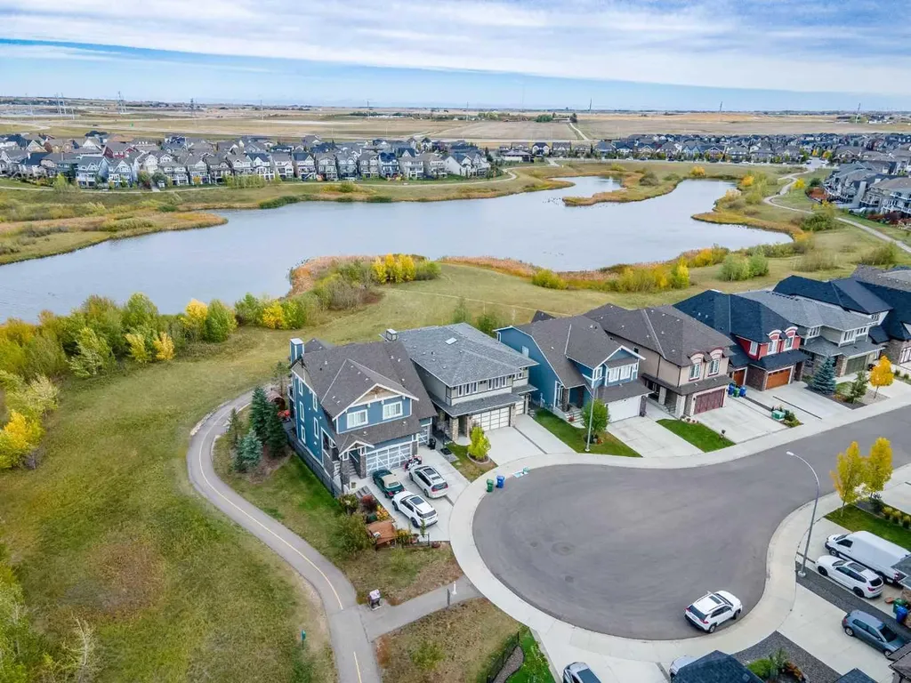 148 Marquis View SE Calgary AB T3M 2H4