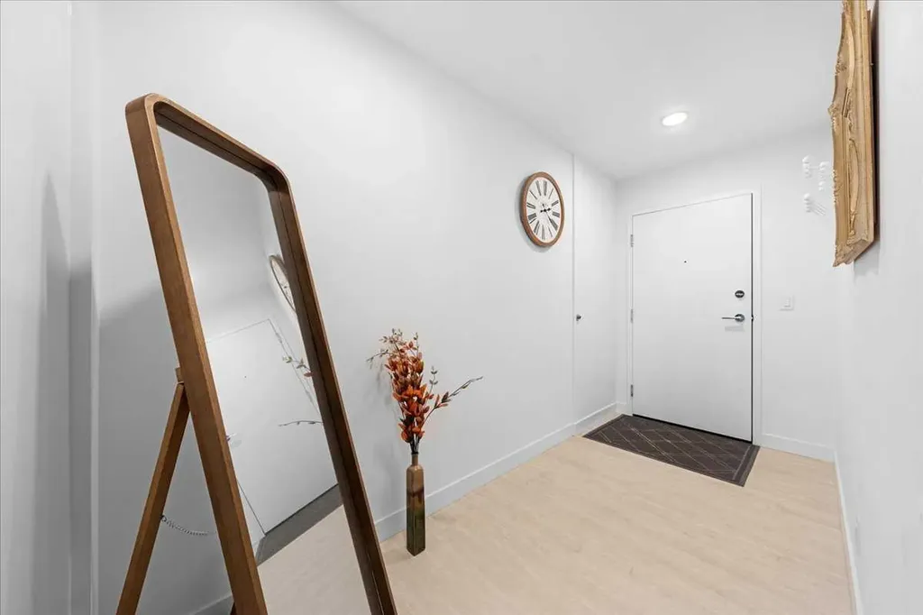 327 9a Street NW Calgary AB T2N1T7