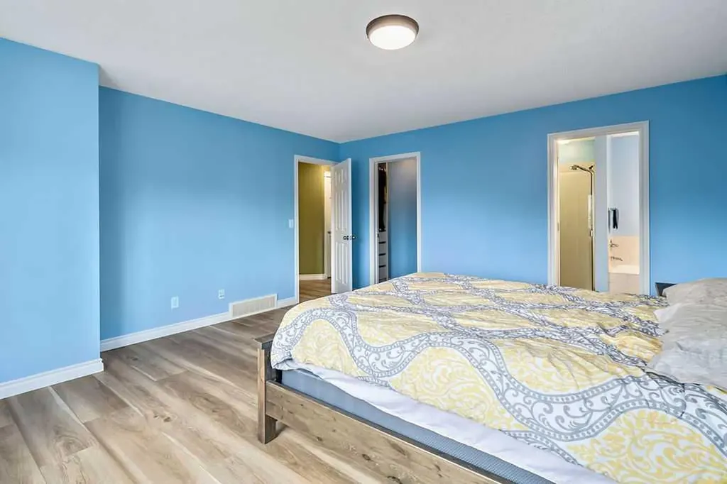 158 New Brighton Lane SE Calgary AB T2Z 0E3