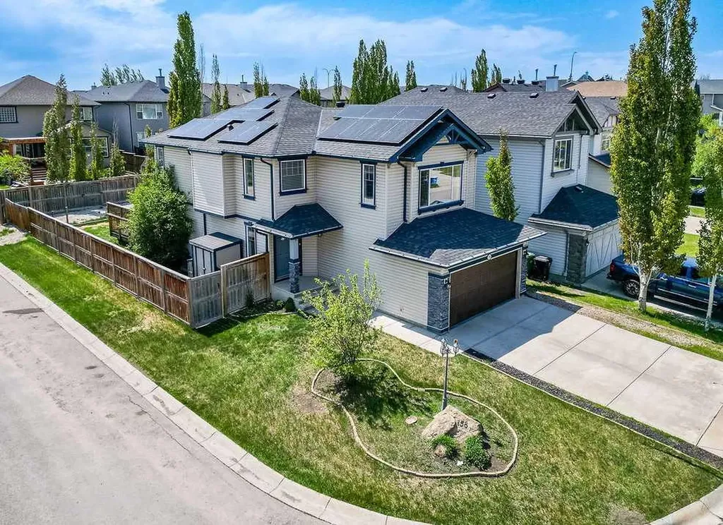 158 New Brighton Lane SE Calgary AB T2Z 0E3