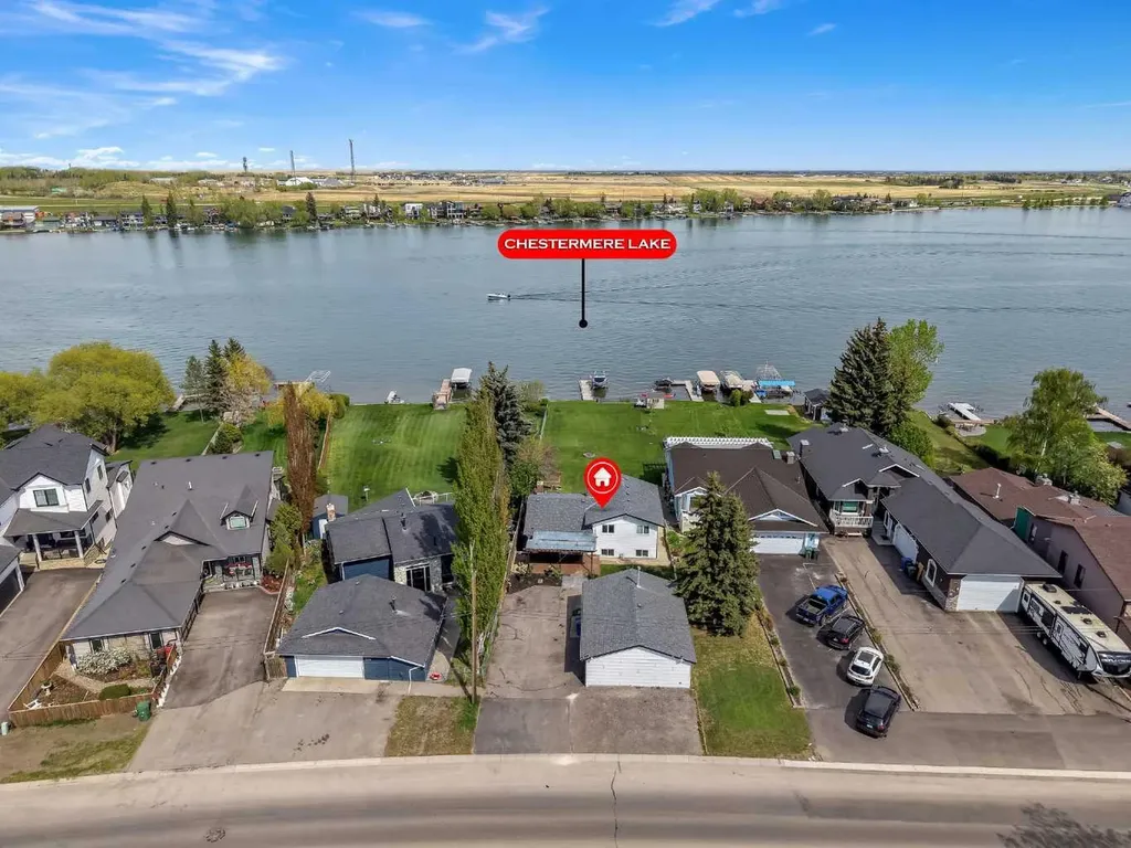 272 West Chestermere Drive Chestermere AB T1X 1B2