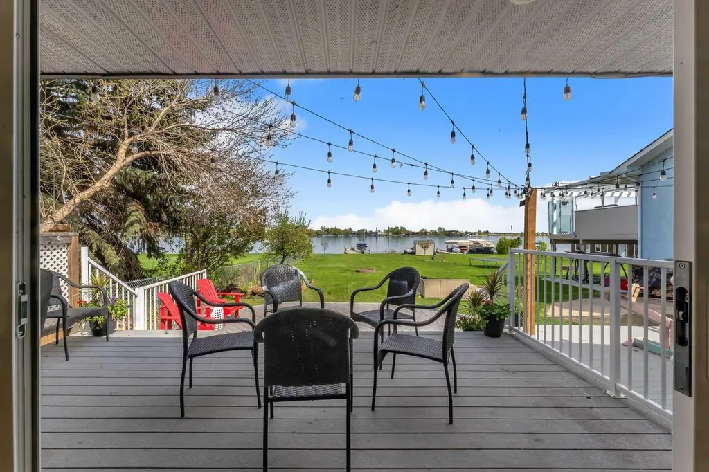 272 West Chestermere Drive Chestermere AB T1X 1B2