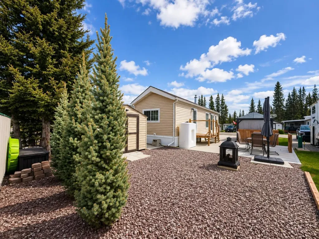 32351 Range Road 55 Rural Mountain View County AB T0M 1X0
