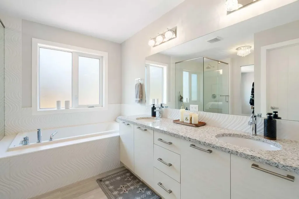 48 Crestbrook Link SW Calgary AB T3B 6G9