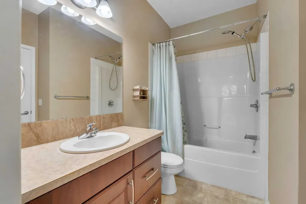 1727 54 Street SE Calgary AB T2A 1B7