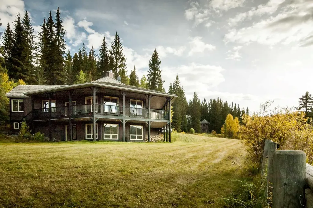 1 Moose Hollow Rural Foothills County AB T0L1K0