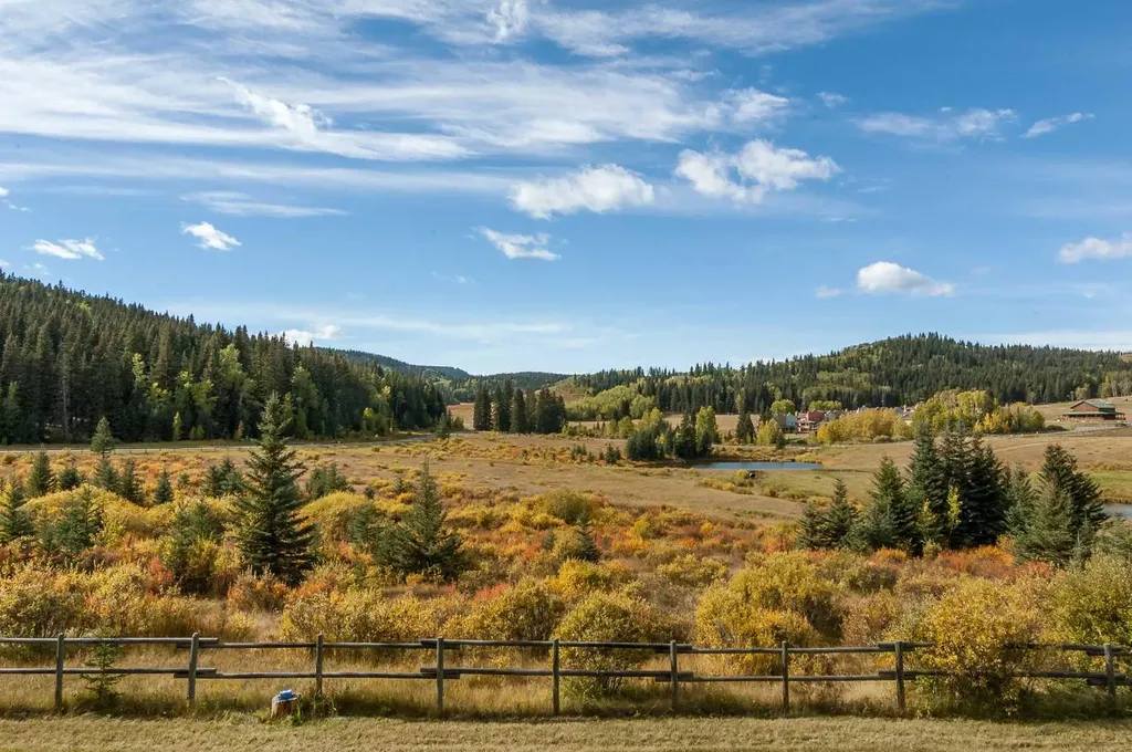 1 Moose Hollow Rural Foothills County AB T0L1K0