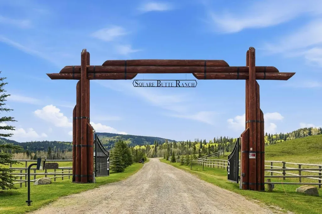 1 Moose Hollow Rural Foothills County AB T0L1K0