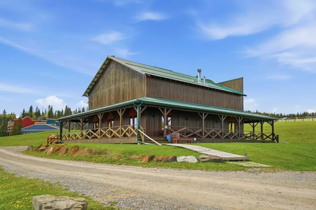 1 Moose Hollow Rural Foothills County AB T0L1K0