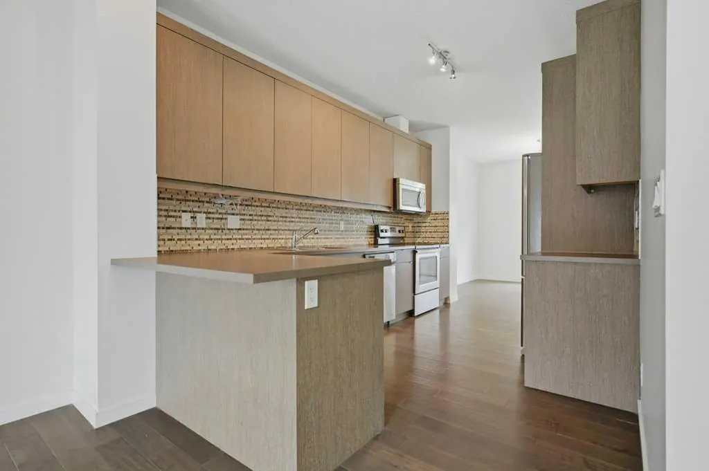 123 Marquis Lane SE Calgary AB T3M 2G6