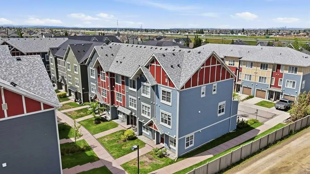 123 Marquis Lane SE Calgary AB T3M 2G6