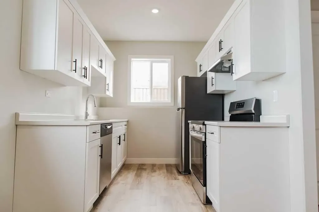 9541 114 Avenue Clairmont AB T8X 0W7