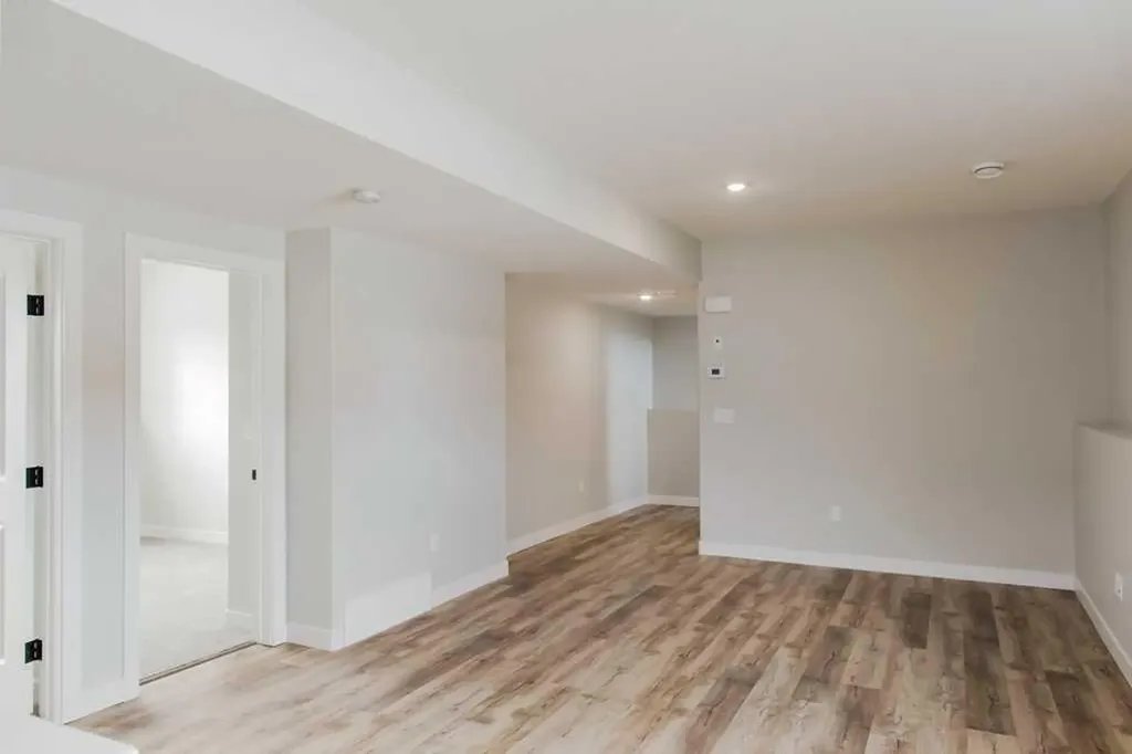 9541 114 Avenue Clairmont AB T8X 0W7