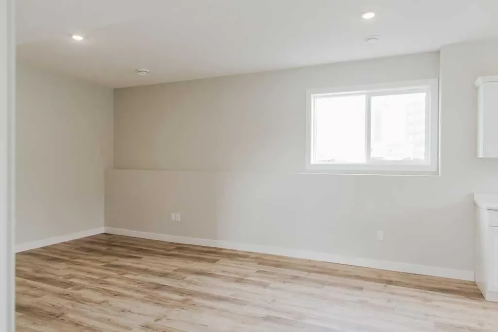 9541 114 Avenue Clairmont AB T8X 0W7