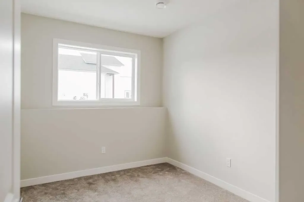 9541 114 Avenue Clairmont AB T8X 0W7