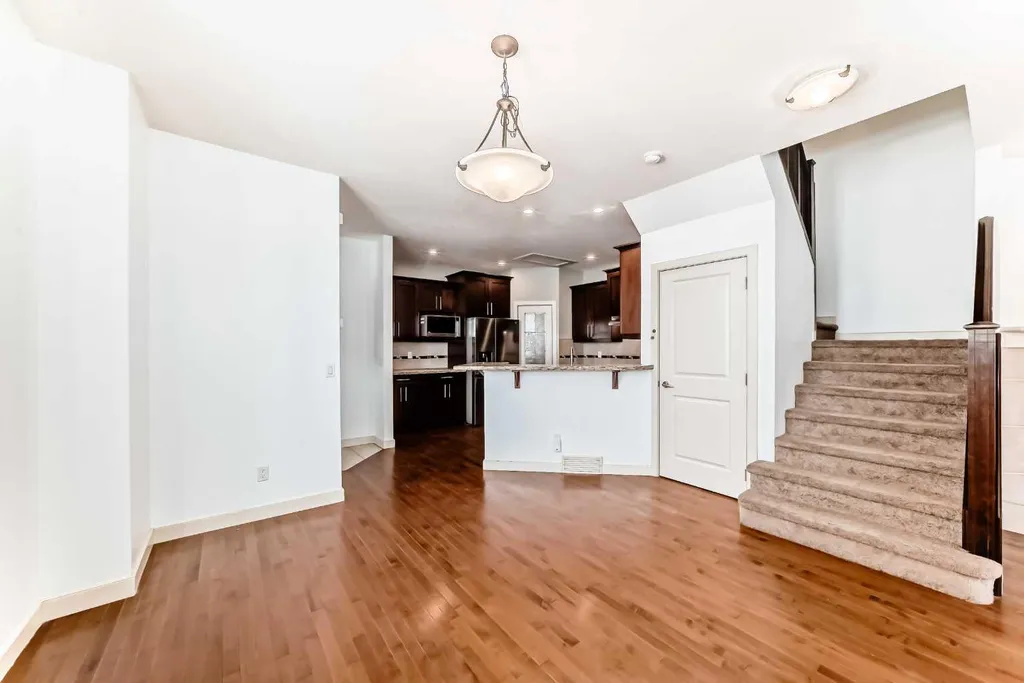 1921 30 Street SW Calgary AB T3E 2L5