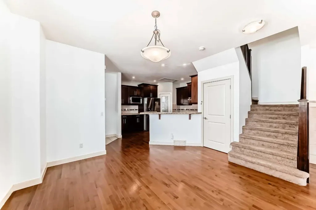 1921 30 Street SW Calgary AB T3E 2L5