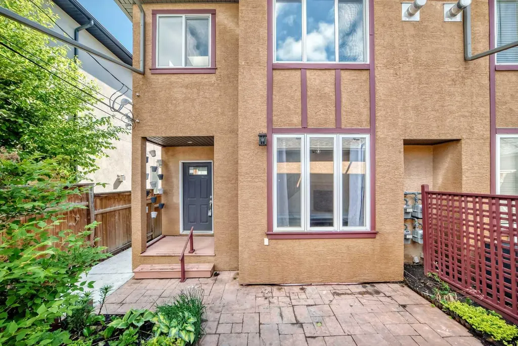 1921 30 Street SW Calgary AB T3E 2L5