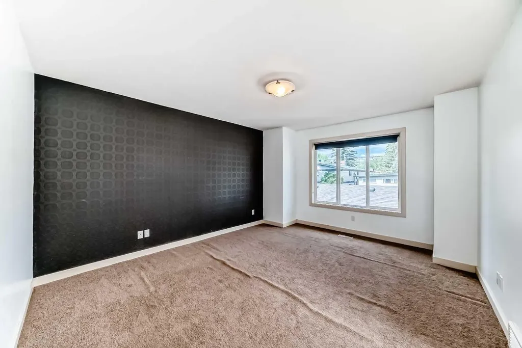 1921 30 Street SW Calgary AB T3E 2L5