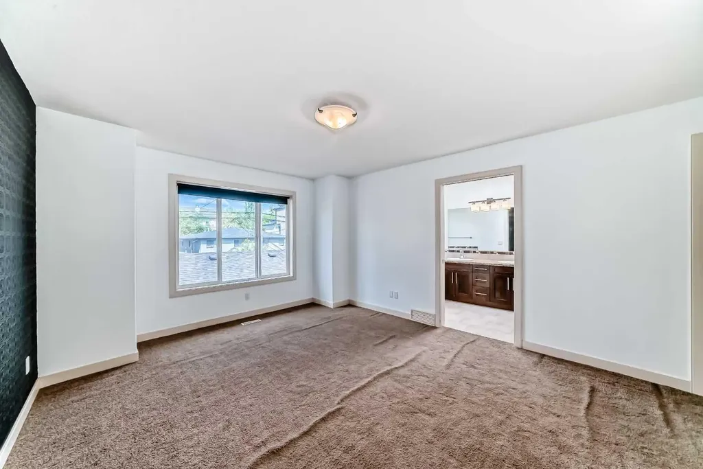 1921 30 Street SW Calgary AB T3E 2L5