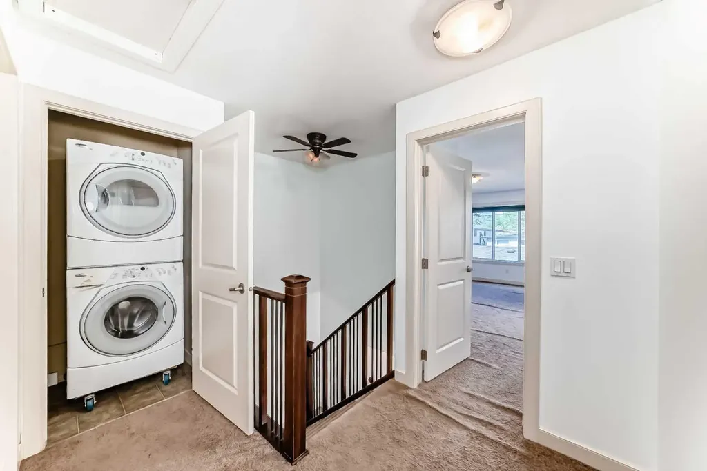 1921 30 Street SW Calgary AB T3E 2L5