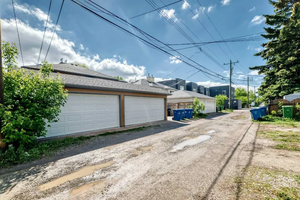 1921 30 Street SW Calgary AB T3E 2L5