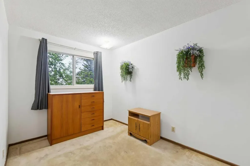 6100 4 Avenue NE Calgary AB T2A 5Z8