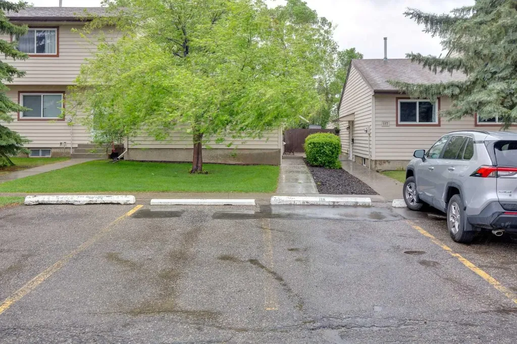 6100 4 Avenue NE Calgary AB T2A 5Z8